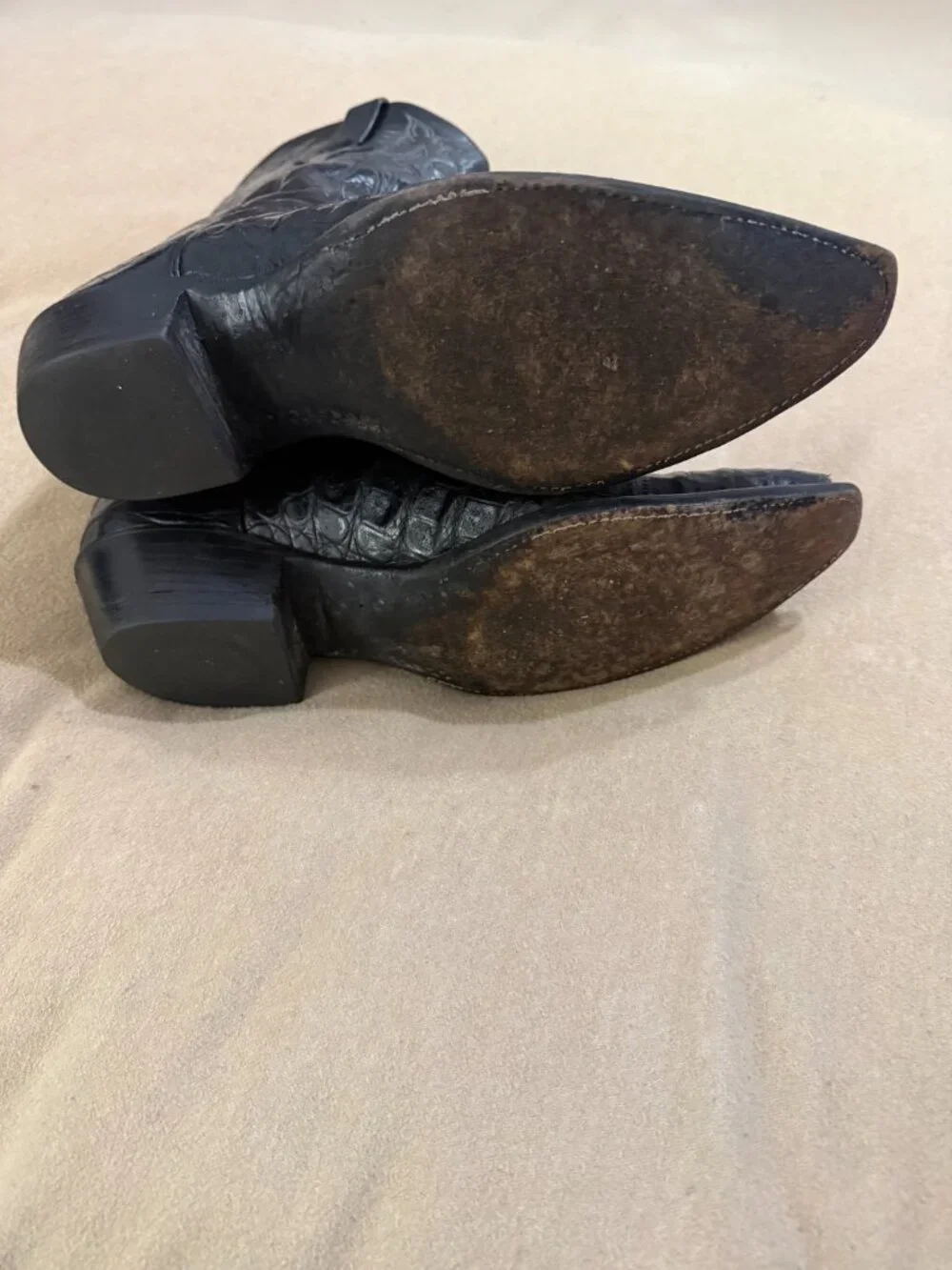 Lucchese mens hand